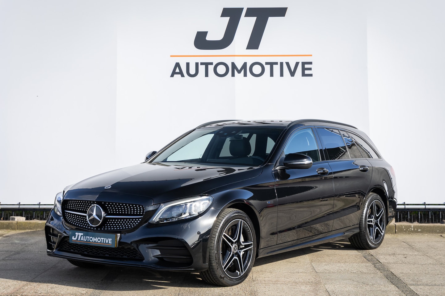 Mercedes-Benz C-klasse - 300 E BnsSol AMG Ltd Camera | Burmester | Elektr stoel - AutoWereld.nl