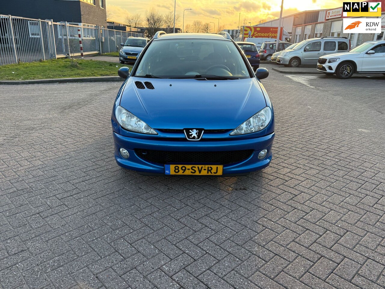 Peugeot 206 SW - 1.4 Air-line 3 1.4 Air-line 3 - AutoWereld.nl