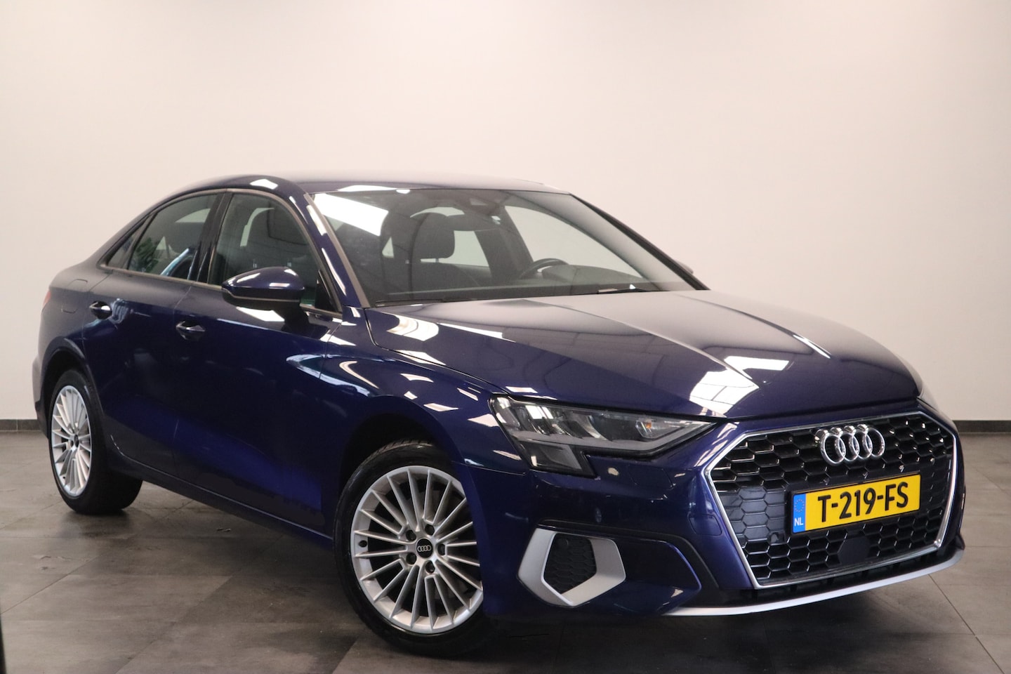 Audi A3 Limousine - 30 TFSI Pro Line Navigatie Carplay Clima Cruise VCP 17"LM 24 maanden garantie mogelijk (*v - AutoWereld.nl