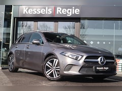 Mercedes-Benz A-klasse - 200 Pano Ambient Widescreen Camera CarPlay Sensoren Stoelverwarming