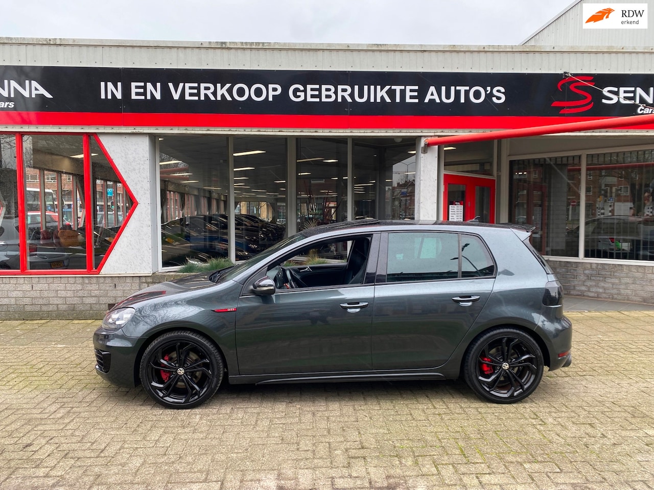 Volkswagen Golf - 6 - 2.0 GTI - DSG - Dak - Akra - Xenon - Leer - Navi - AutoWereld.nl