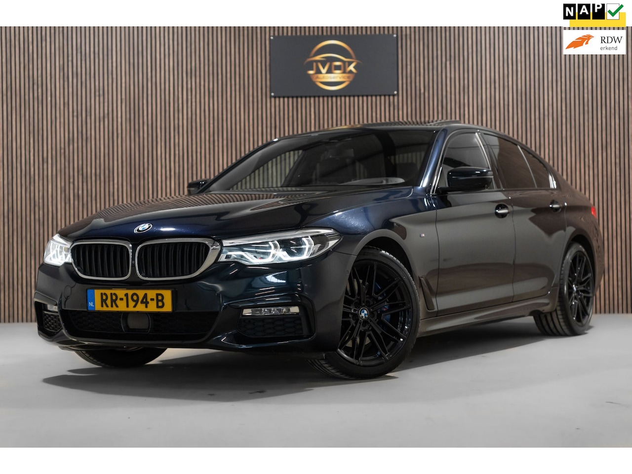 BMW 5-serie - 530i M Sport PANO LEDER LED - AutoWereld.nl