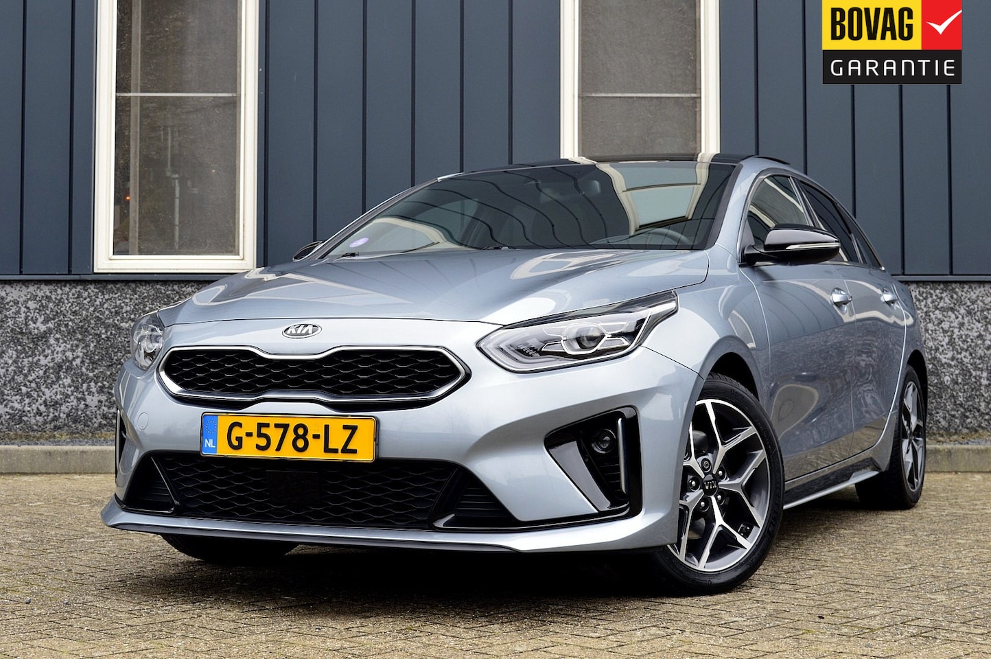 Kia Pro cee'd - 1.0 T-GDI GT-PlusLine Rijklaarprijs-Garantie Panoramadak Led Camera Leder/stof Interieur - AutoWereld.nl