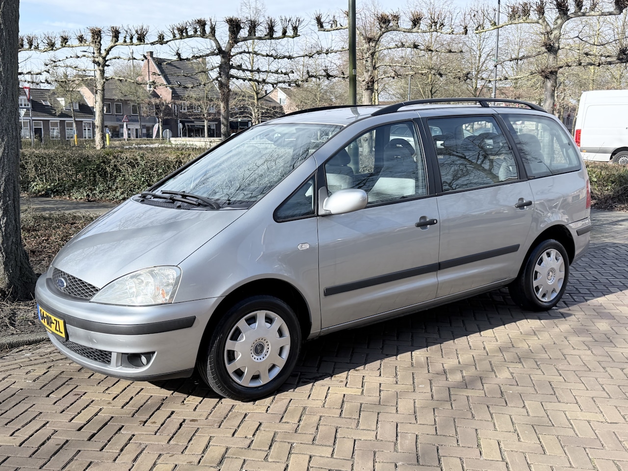 Ford Galaxy - 2.0-8V Centennial 7 persoons! - AutoWereld.nl