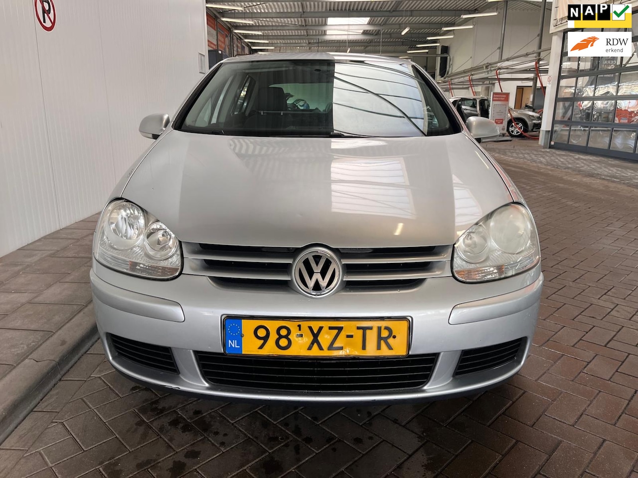Volkswagen Golf - 1.6 FSI Optive 3 1.6 FSI Optive 3 - AutoWereld.nl