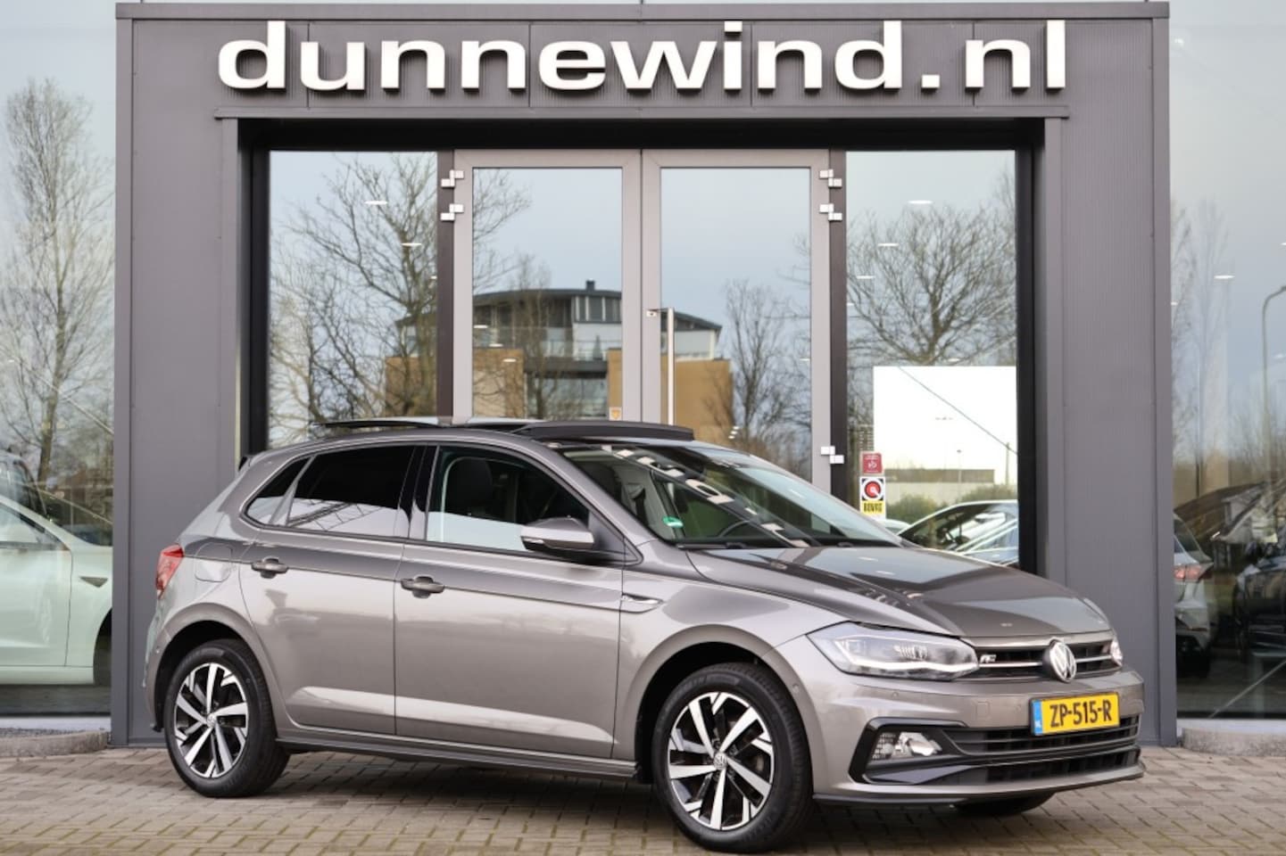 Volkswagen Polo - 1.0 TSI HIGHLINE *R-Line*PANO*LED*CAMERA*VIRTUAL*CARPLAY - AutoWereld.nl