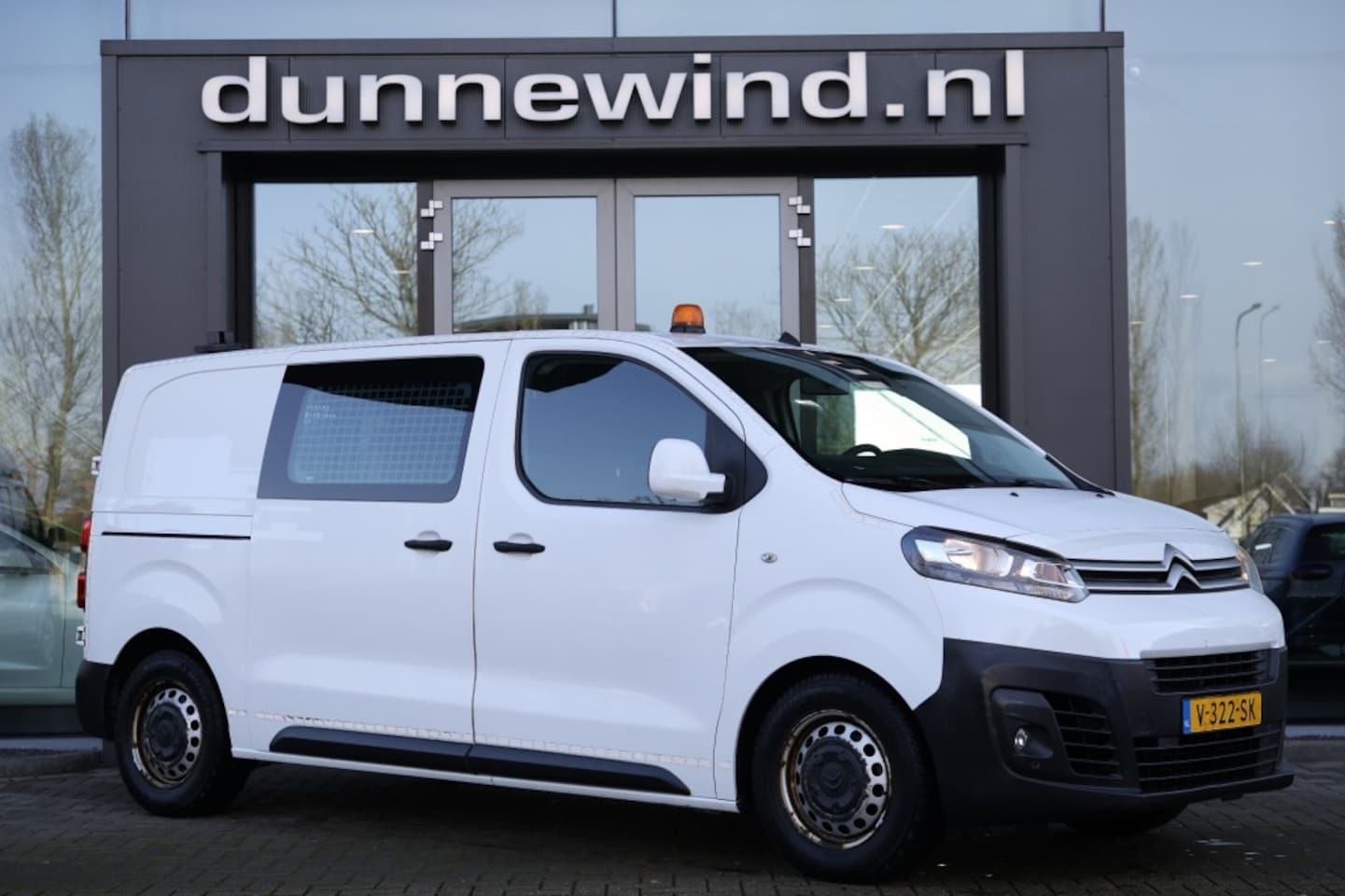 Citroën Jumpy - 1.6 BLUEHDI95CLXSSenS - AutoWereld.nl
