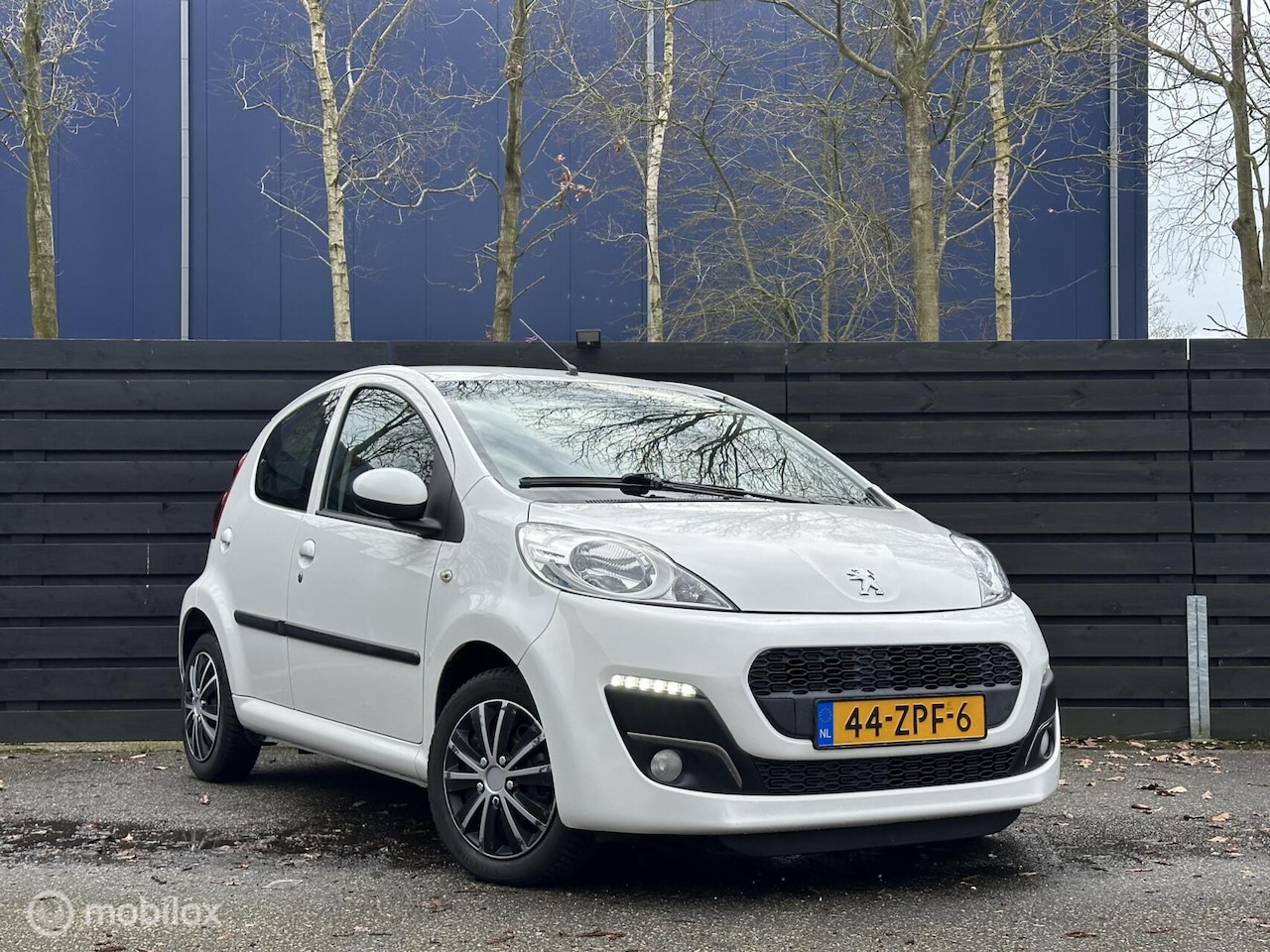 Peugeot 107 - 1.0 Active | 2013 | LED | Airco | NAP | - AutoWereld.nl