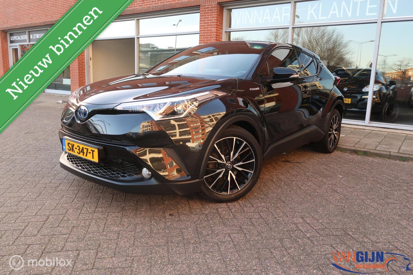 Toyota C-HR - 1.8 Hybrid Energy Navi Cruise Automaat NAP - AutoWereld.nl