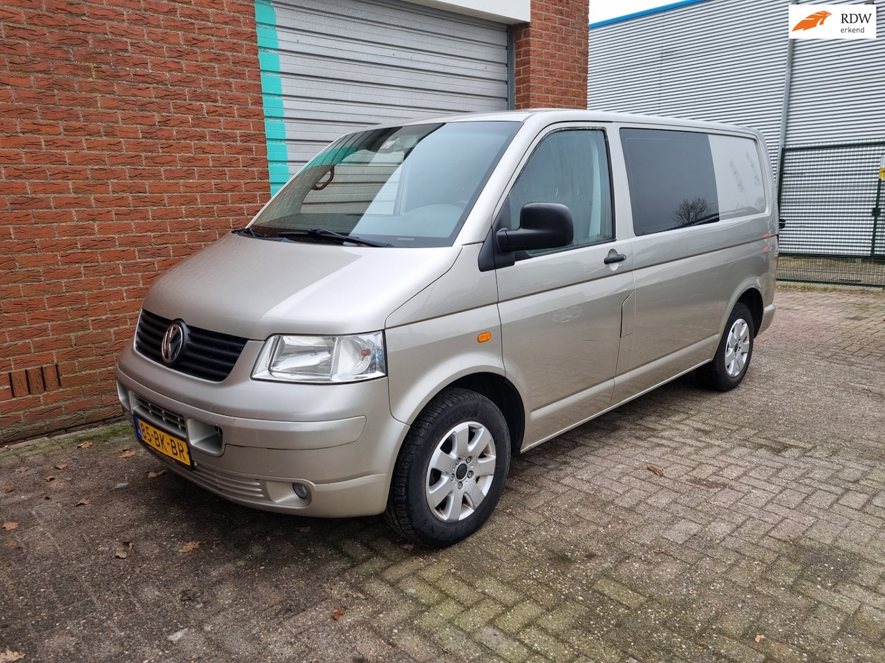 Volkswagen Transporter - 2.5 TDI 300 Budgetline DC Airco Bj:2003 NAP! - AutoWereld.nl
