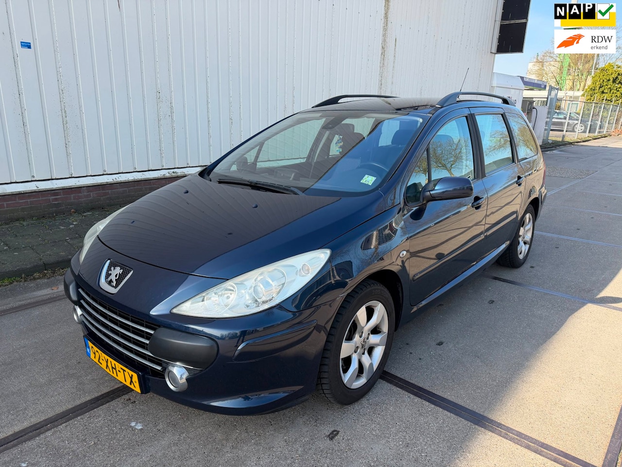 Peugeot 307 Break - 1.6 HDiF Premium AIRCO TREKHAAK - AutoWereld.nl