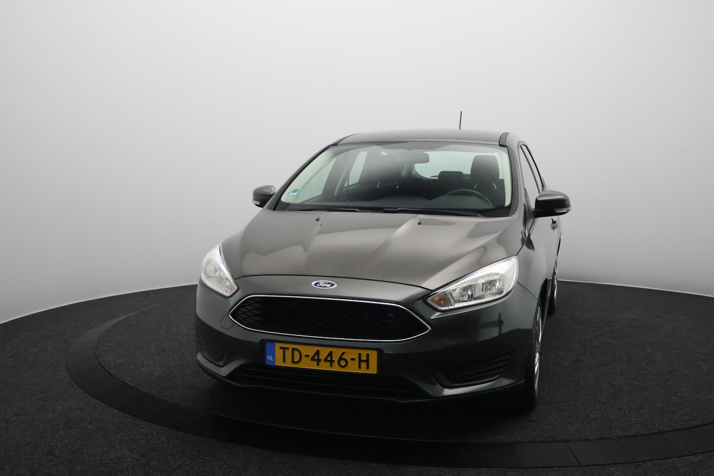 Ford Focus Wagon - 1.0 Trend | 50000KM | Airco - AutoWereld.nl