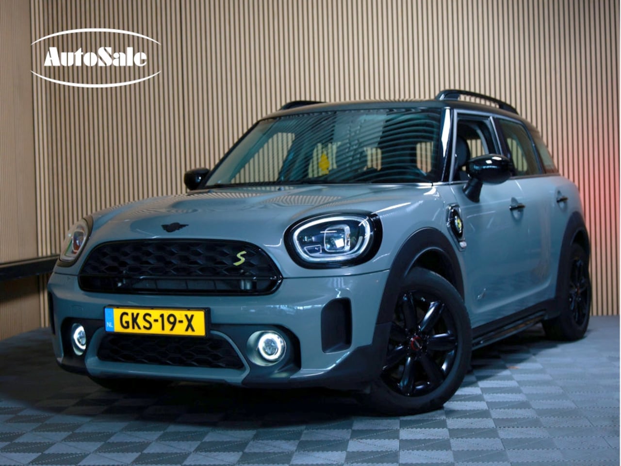 MINI Countryman - Mini 1.5 Cooper S E ALL4 Chili AUTOM NAVI CAMERA PDC STOELVW" 21 - AutoWereld.nl