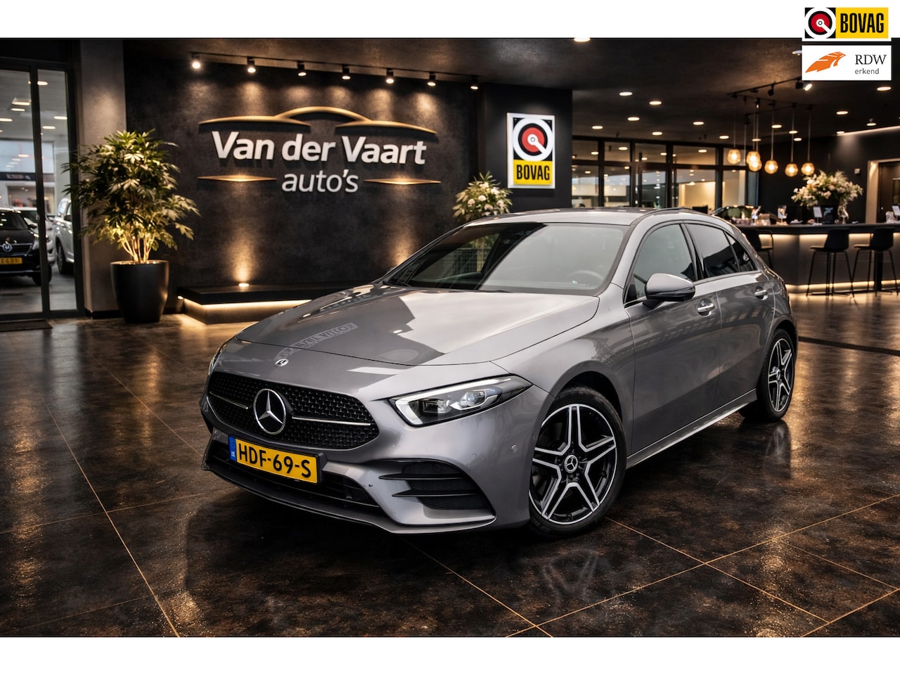 Mercedes-Benz A-klasse - 250 e Star Edition AMG Line Plus NIGHT PAKKET PANO HEADUP 360CAMERA - AutoWereld.nl