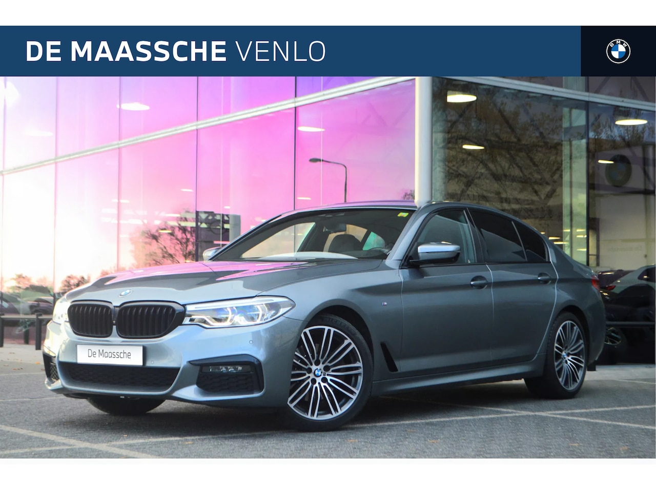 BMW 5-serie - 520i High Executive M Sport Automaat / M Sportonderstel / Adaptieve LED / Parking Assistan - AutoWereld.nl