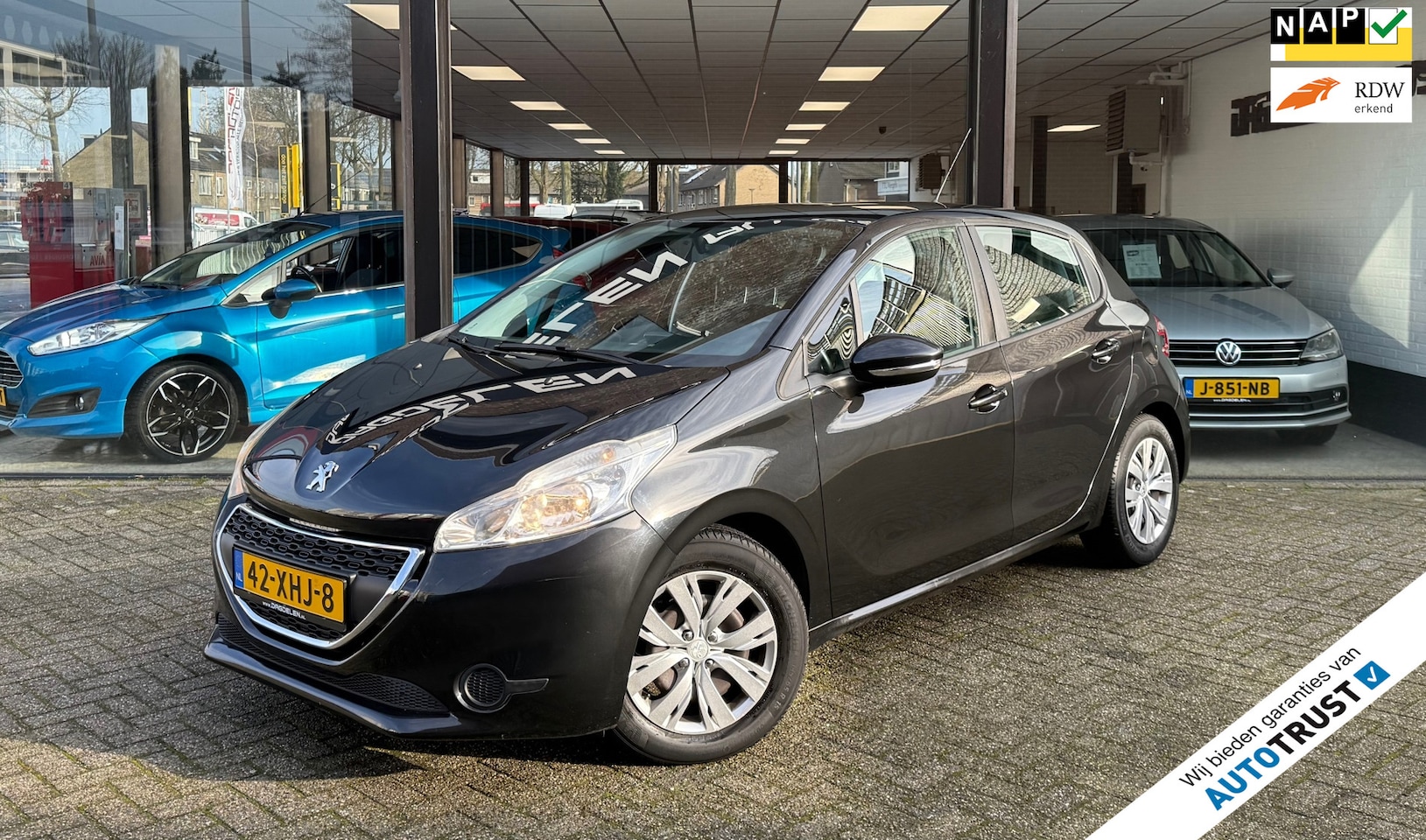 Peugeot 208 - 1.4 VTi 95pk 5drs AIRCO | CRUISE | PDC | BLUETOOTH - AutoWereld.nl