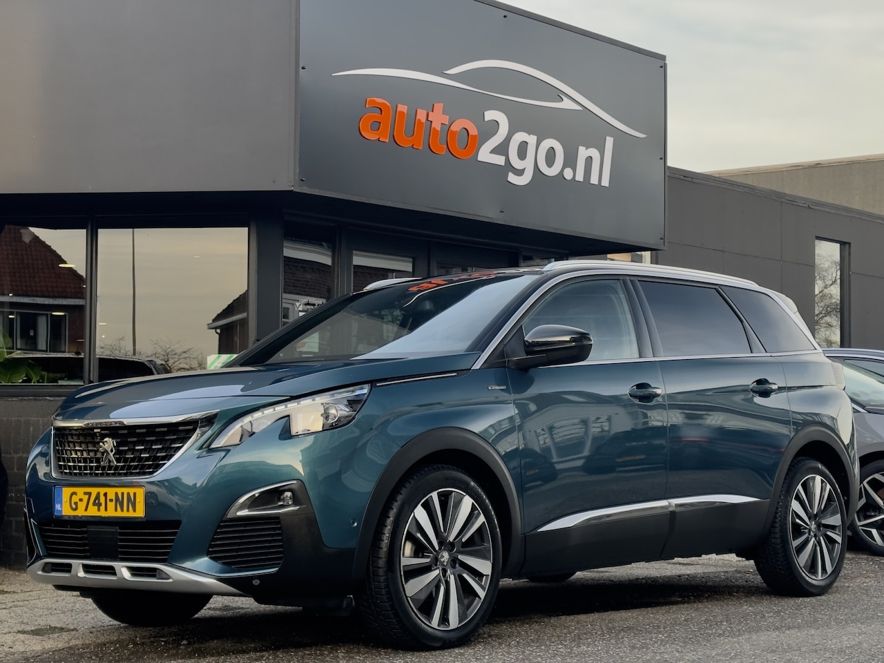 Peugeot 5008 - 1.2 GT-LINE PURE TECH BLEU 7PERS PANODAK LEDER NAVI CAMERA DIGI-DASH APPLE-CARPLAY LED LMV - AutoWereld.nl