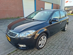 Kia Cee'd - 1.4 CVVT X-ecutive 1 eigen.met NAP.rapport