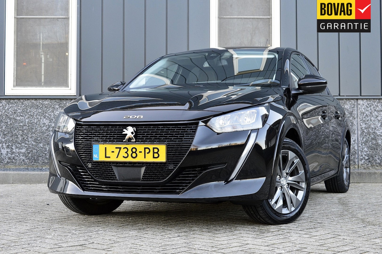 Peugeot e-208 - EV Allure Pack 50 kWh Rijklaarprijs-Garantie Navigatie Airco Leder/Stof Interieur Apple ca - AutoWereld.nl