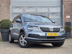 Skoda Karoq - 1.0 TSI Business Edition Parkeersensoren / Stoelverwarming