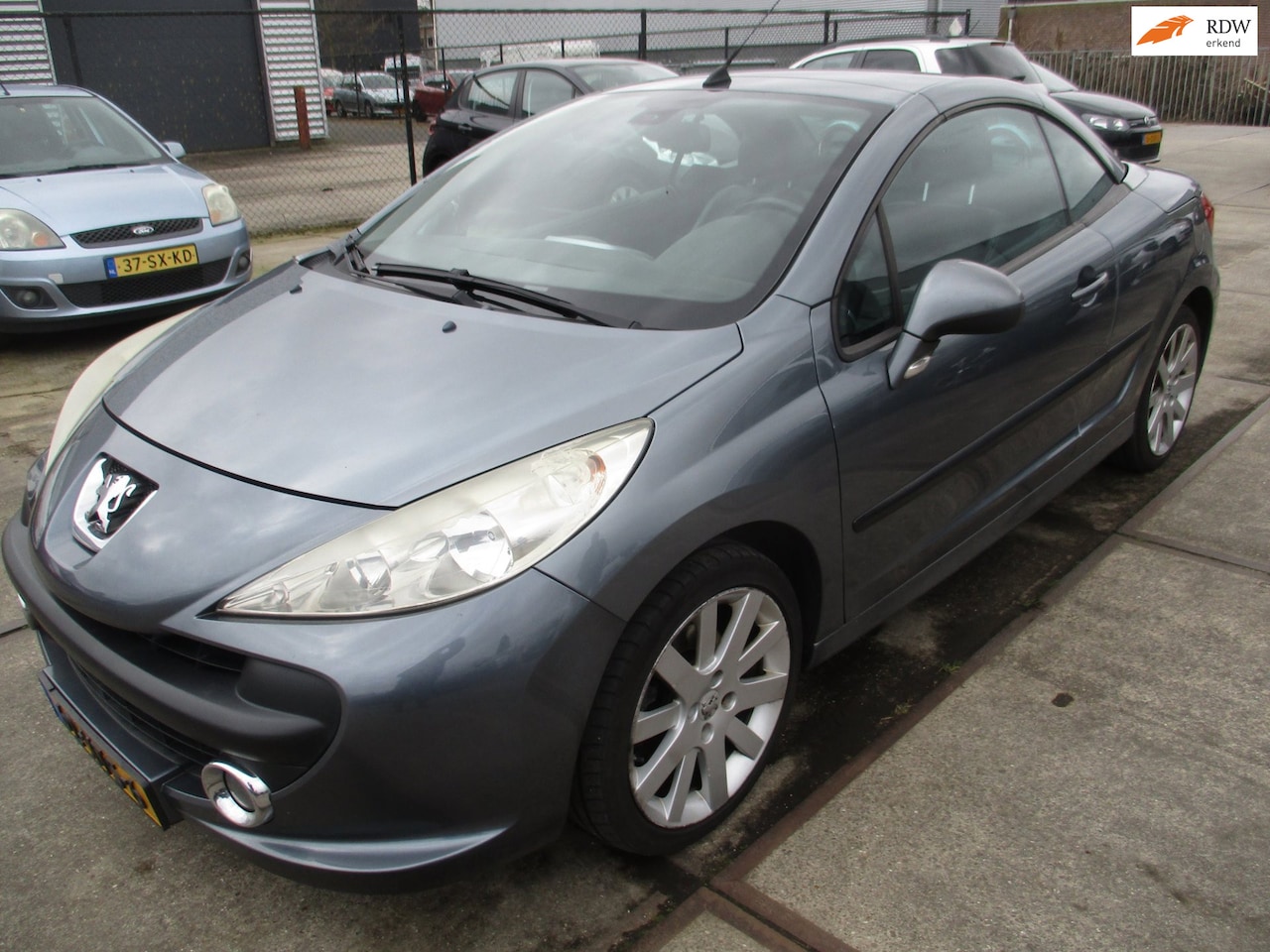 Peugeot 207 CC - 1.6-16V T Sport//MEENEEM PRIJS //MET WAT WERK// - AutoWereld.nl