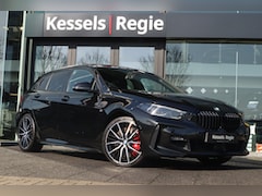 BMW 1-serie - 118i M-sport Pano M-Seats 19” HiFi Keyless Camera Stuurverwarming