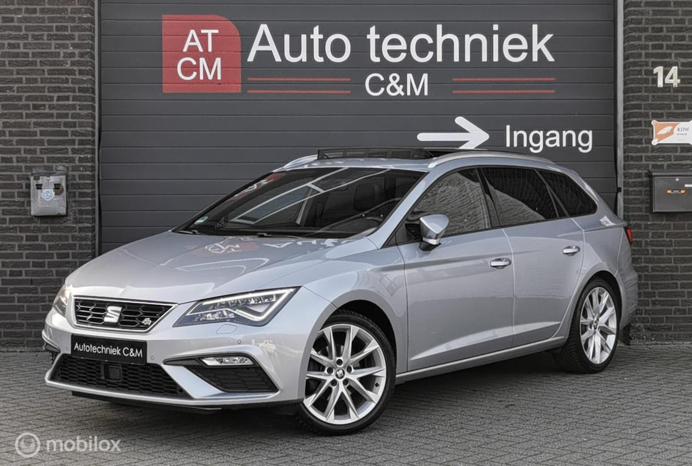 SEAT Leon ST - 1.4 TSI FR 150PK/CRUISE/NAV/LED/DCC/PANO/APPLE/ - AutoWereld.nl