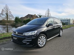 Volkswagen Touran - 1.5 TSI R-Line / 7pers. / Navi / Camera