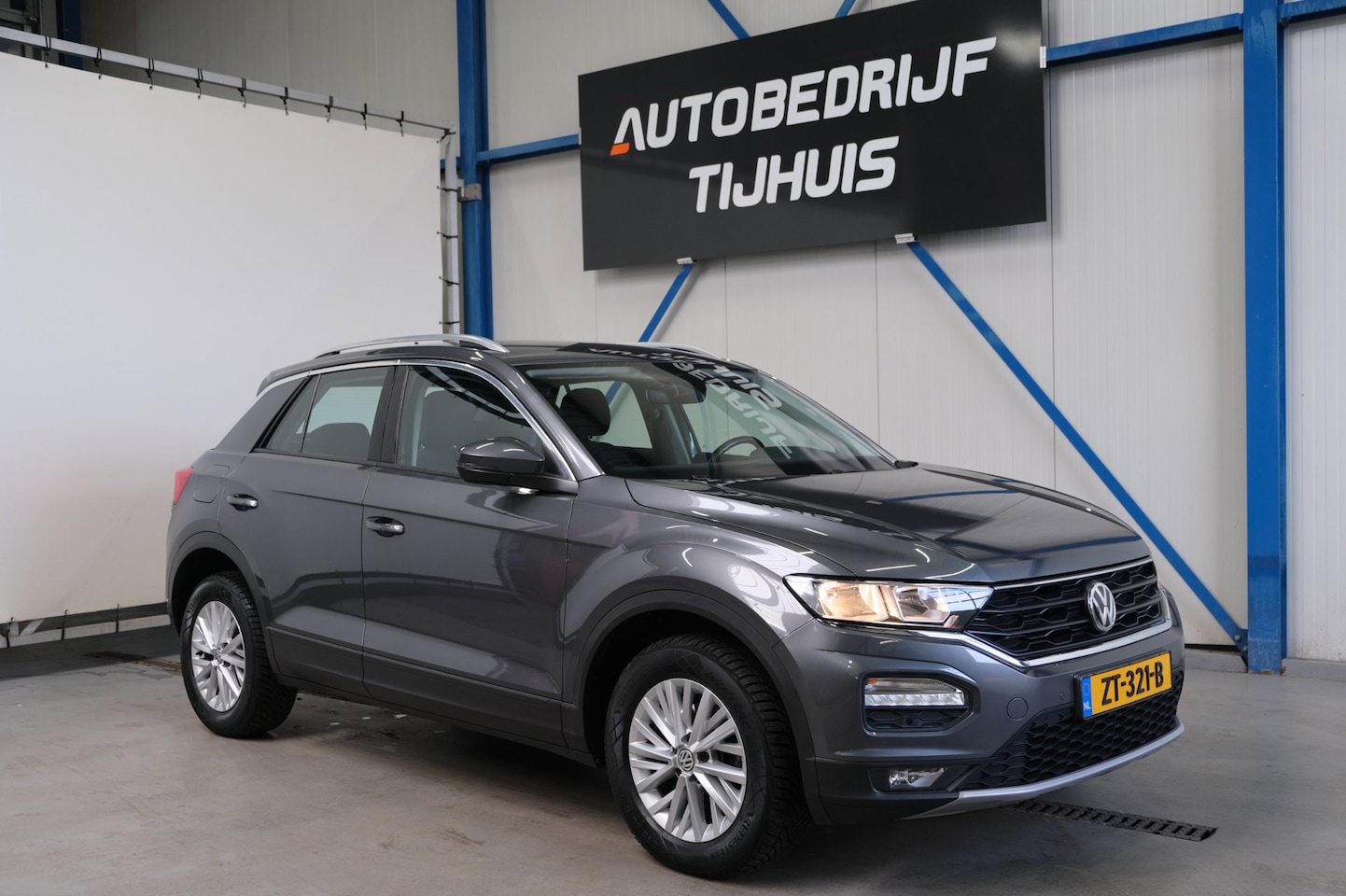 Volkswagen T-Roc - 1.5 TSI Style Business Automaat - N.A.P. Airco, Carplay, Navi, PDc, Cruise. - AutoWereld.nl
