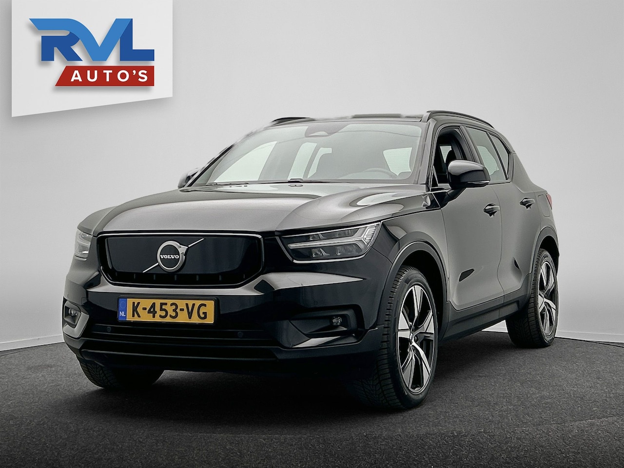 Volvo XC40 - Recharge P8 AWD R-Design | SOH 93% | Origineel NL | Camera | Stuur + Stoelverwarming | App - AutoWereld.nl