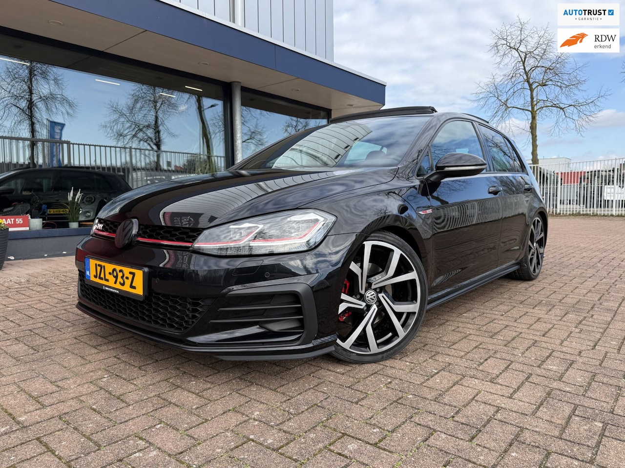 Volkswagen Golf - 2.0 TSI GTI Performance | Pano | Carplay - AutoWereld.nl