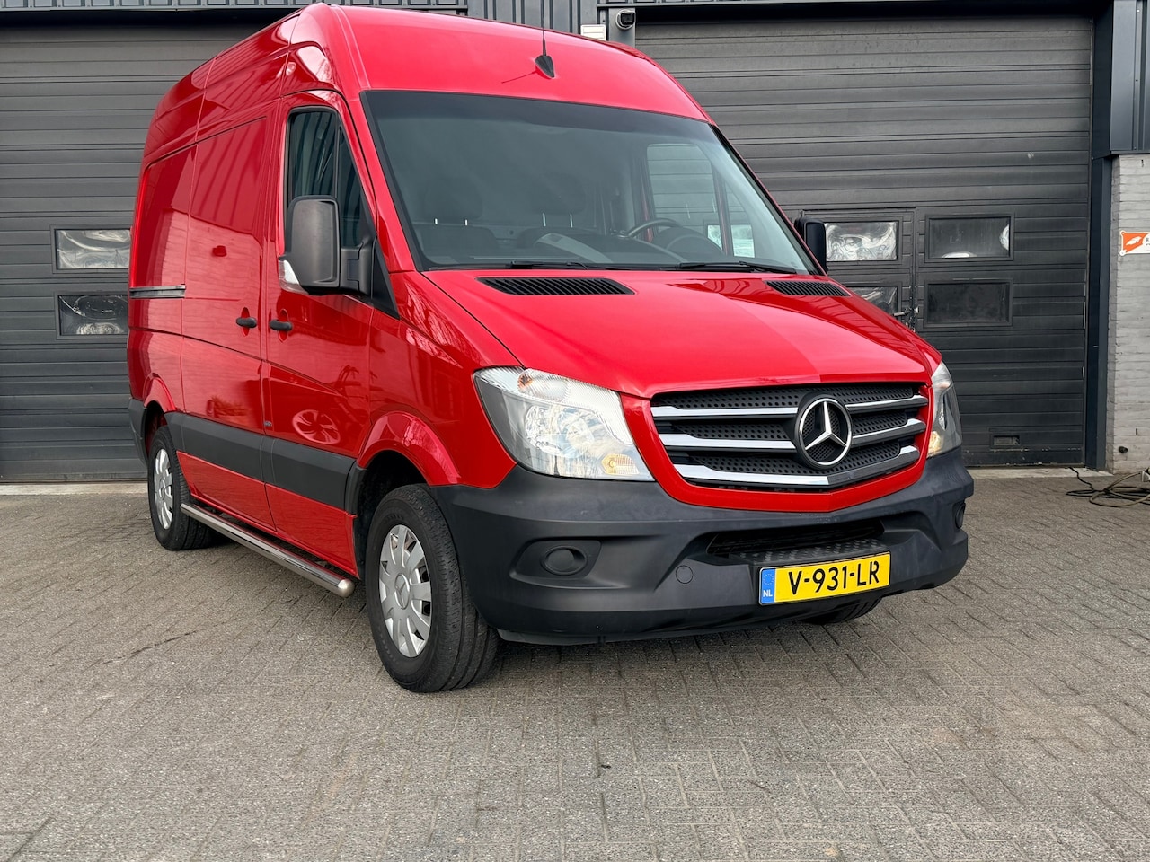 Mercedes-Benz Sprinter - 211 2.2 CDI 325 211 2.2 CDI 325, Inrichting Laadruimte, Nette Bus! Marge. - AutoWereld.nl