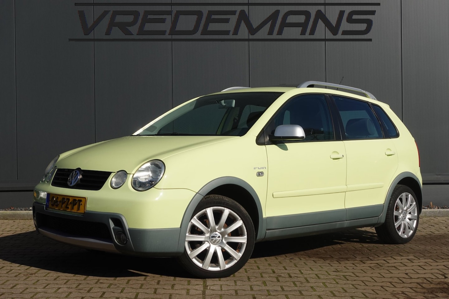 Volkswagen Polo - 1.4-16V FUN 1.4-16V FUN - AutoWereld.nl