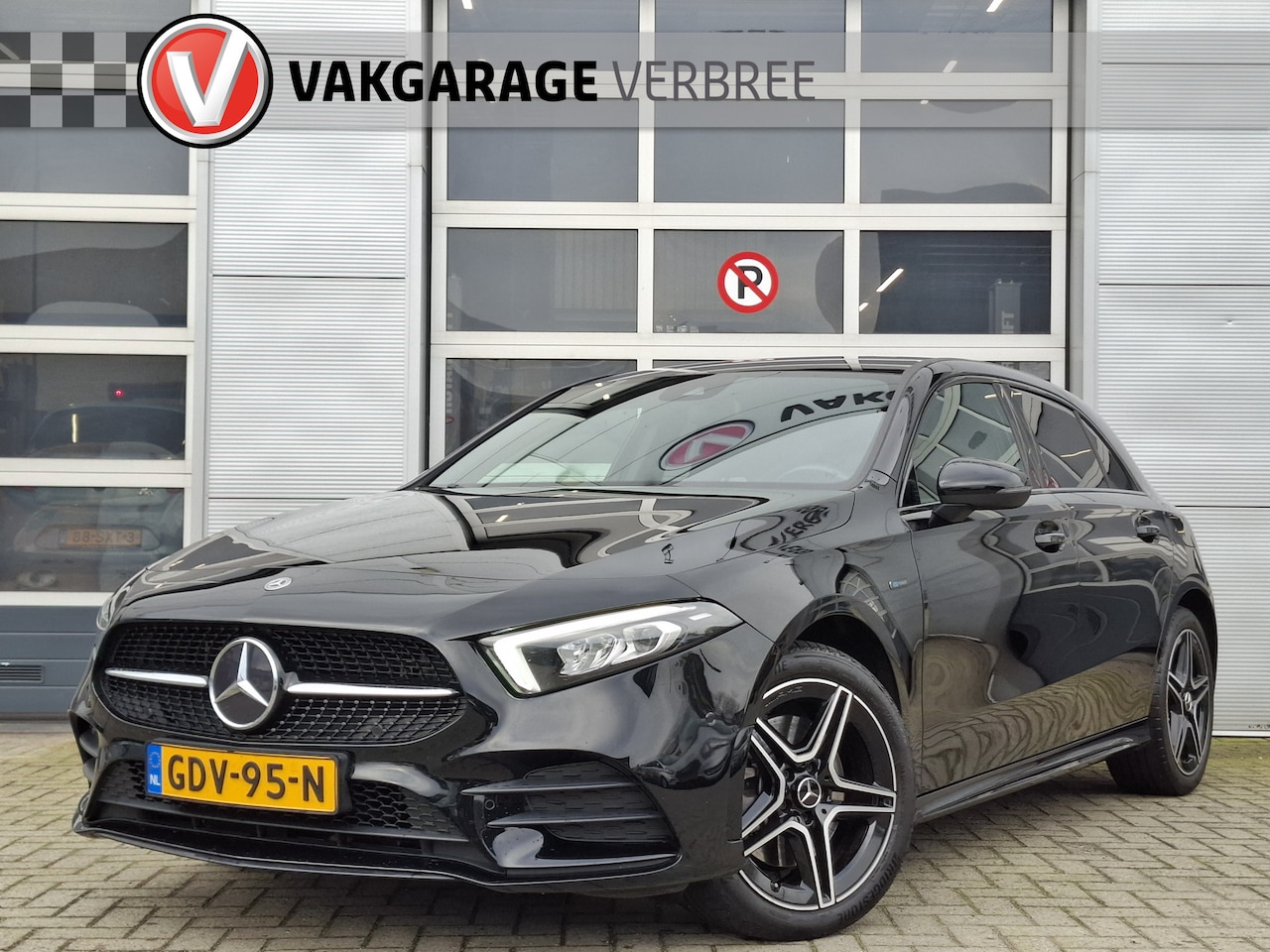 Mercedes-Benz A-klasse - 250 e Business Solution AMG Limited | Navigatie/Android/Apple Carplay | LM Velgen 17" | Vo - AutoWereld.nl