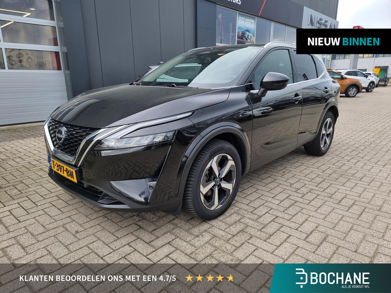 Nissan Qashqai - 1.3 MHEV Xtronic N-Connecta | 360º Camera | Trekhaak | Panoramdak | - AutoWereld.nl