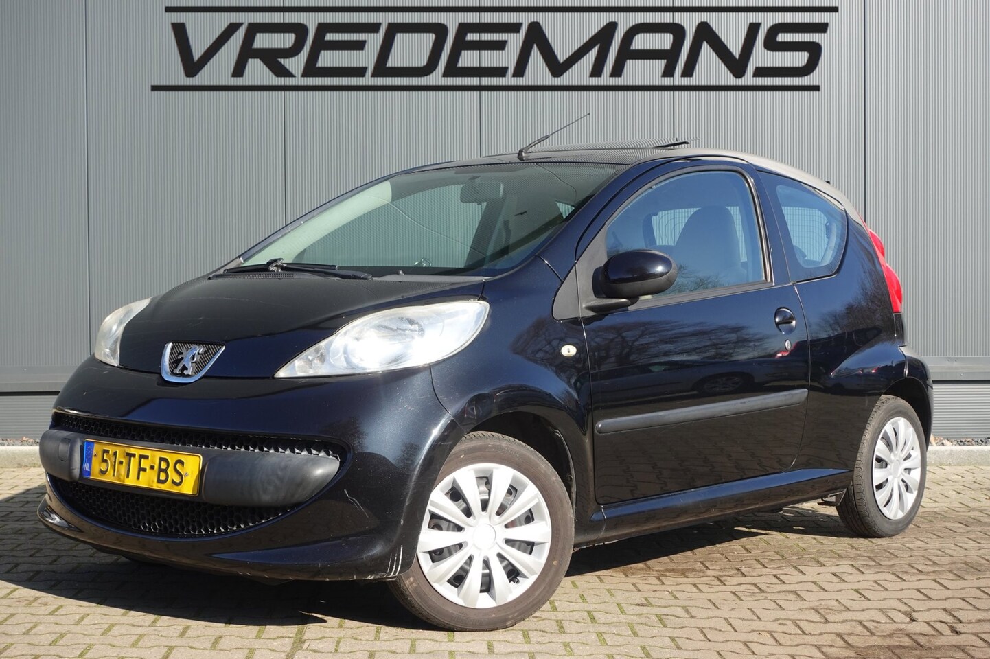 Peugeot 107 - 1.0-12V XS 1.0-12V XS - AutoWereld.nl