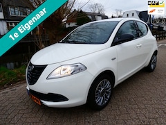 Lancia Y(psilon) - Ypsilon 0.9 TwinAir Elefantino Plus 80pk 1e eig. Automaat Airco 81.000km