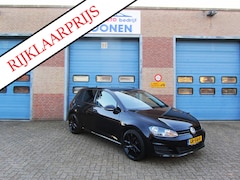 Volkswagen Golf - 1.2 TSI Trendline|5 deurs|boordcomputer|airco|isofix|licht metalen zwarte velgen|navigatie