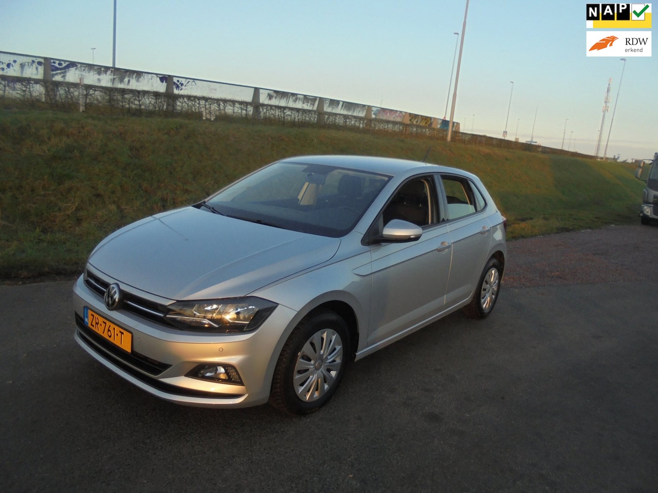 Volkswagen Polo - Volkswagen Polo 1.0 TSI benzine Automaat airco pdc 74.000km eerste eigenaar - AutoWereld.nl