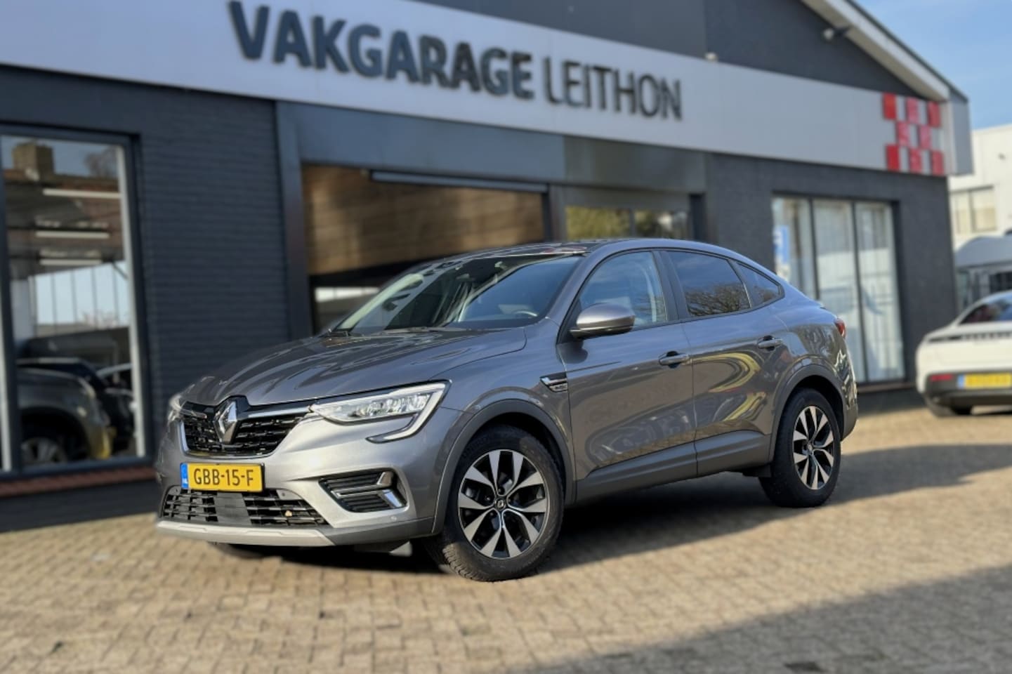 Renault Arkana - 1.6 E-Tech Hybrid 145 Zen - AutoWereld.nl