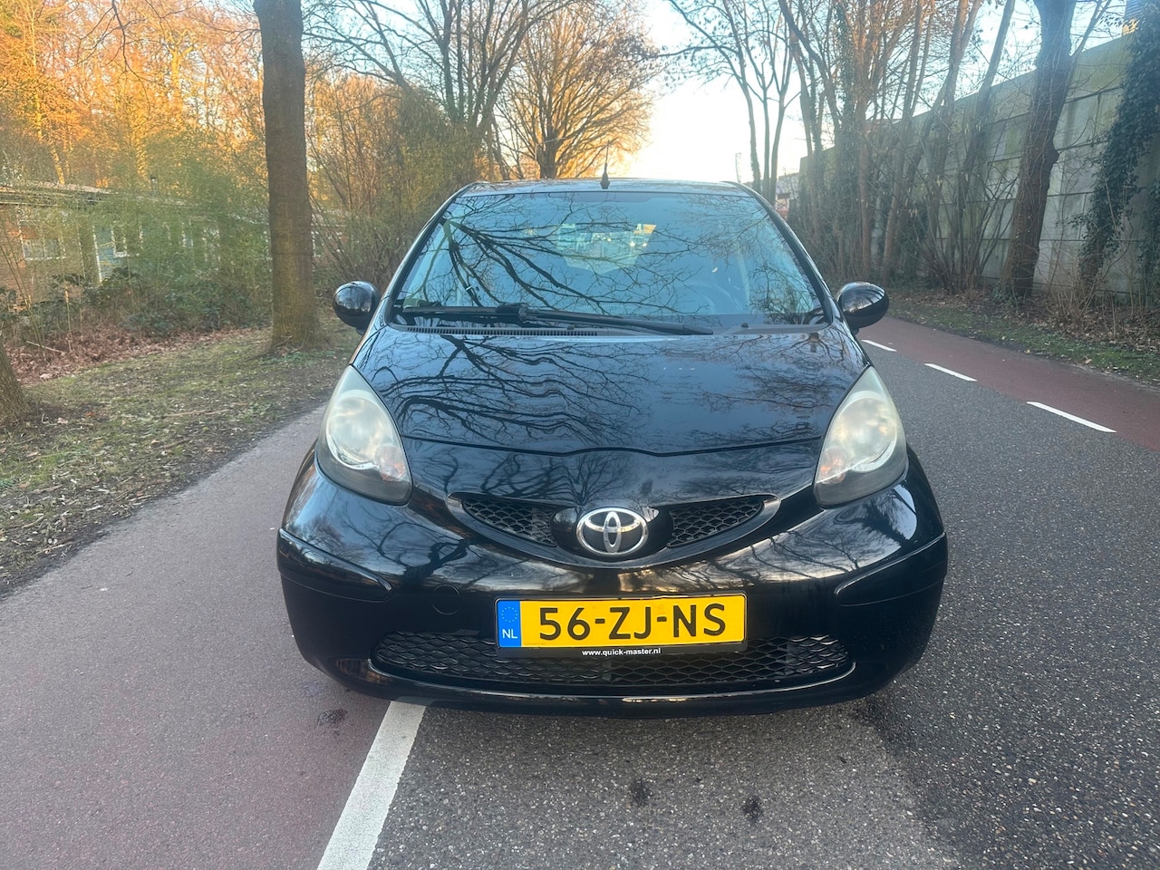 Toyota Aygo - 1.0-12V + AUTOMAAT AIRCO ZWART 5 DEURS - AutoWereld.nl
