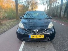 Toyota Aygo - 1.0-12V + AUTOMAAT AIRCO ZWART 5 DEURS