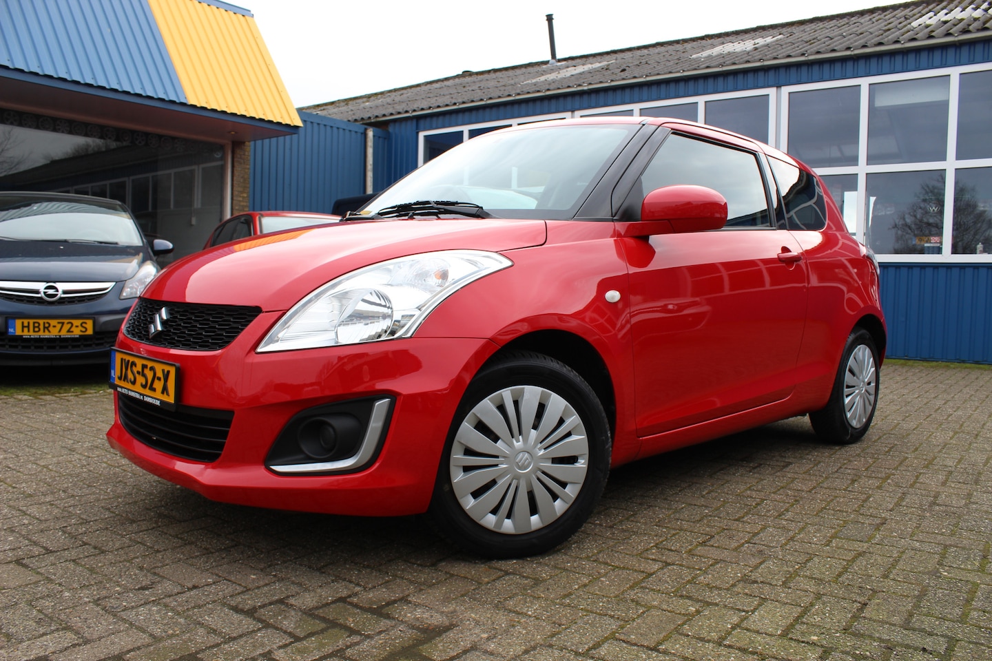 SUZUKI SWIFT