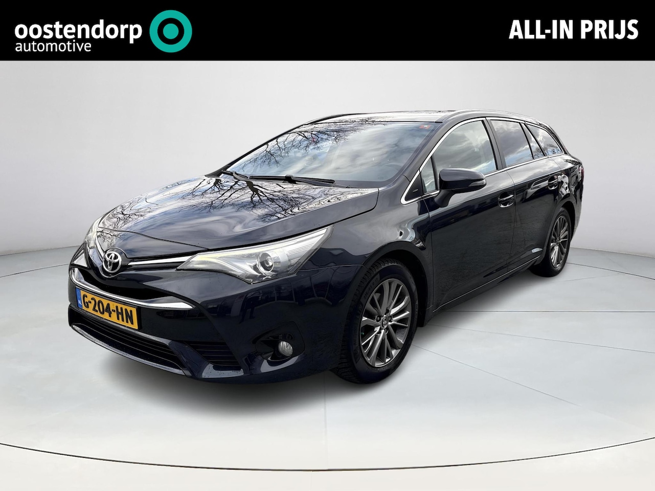 Toyota Avensis Touring Sports - 1.8 VVT-i Lease Pro **TREKHAAK/ PANORMADAK/ STOELVERWARMING/ LEDER** - AutoWereld.nl