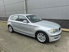 BMW 1-serie - 118i Business Line - niet mooi - rijd wel als een - nederlandse auto - apk tot 27 februari