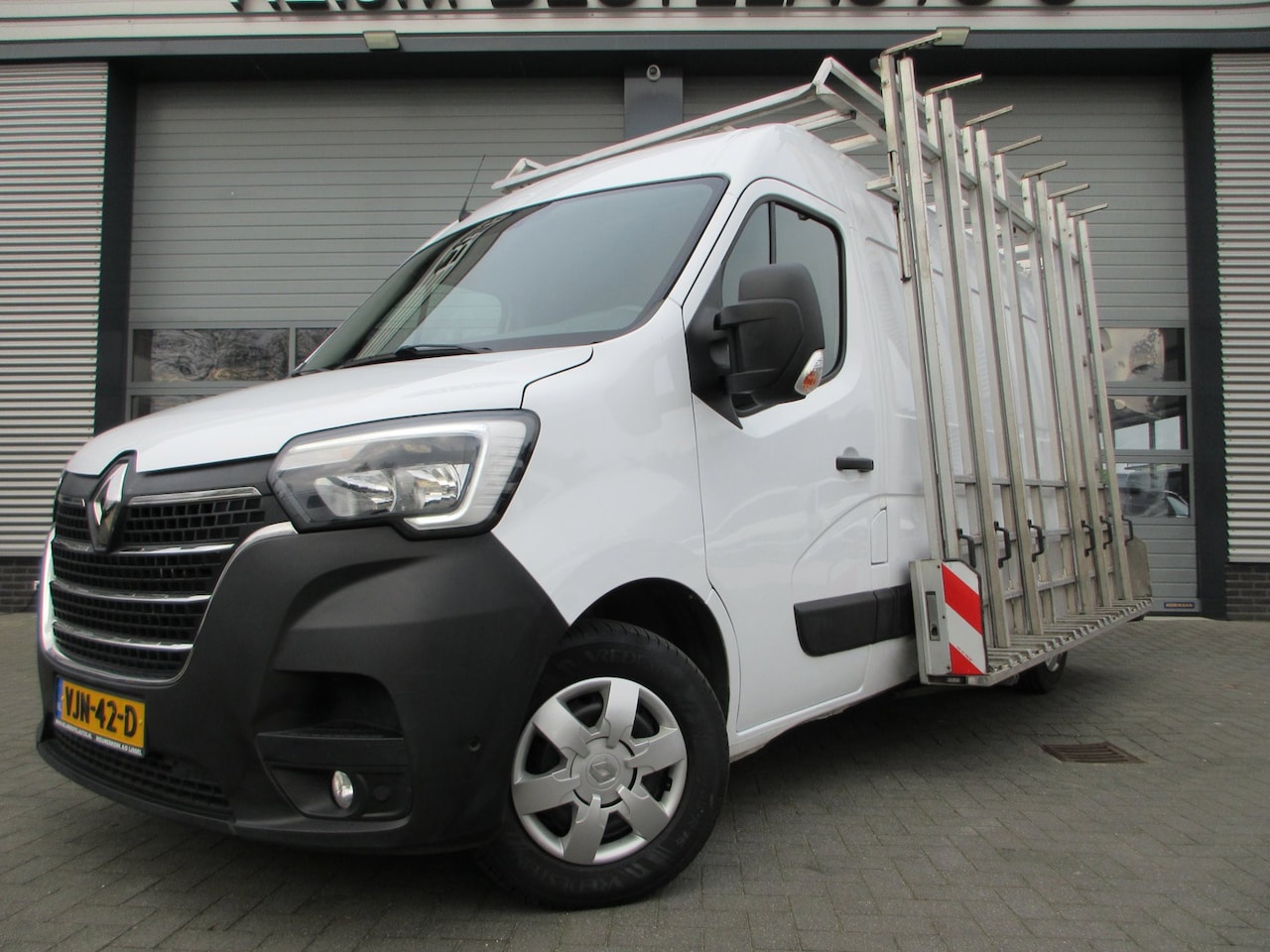 Renault Master - T35 2.3 dCi 135 L2H2 T35 2.3 dCi 135 L2H2, Glasresteel, Glaswagen, Glasauto, Lansing. - AutoWereld.nl