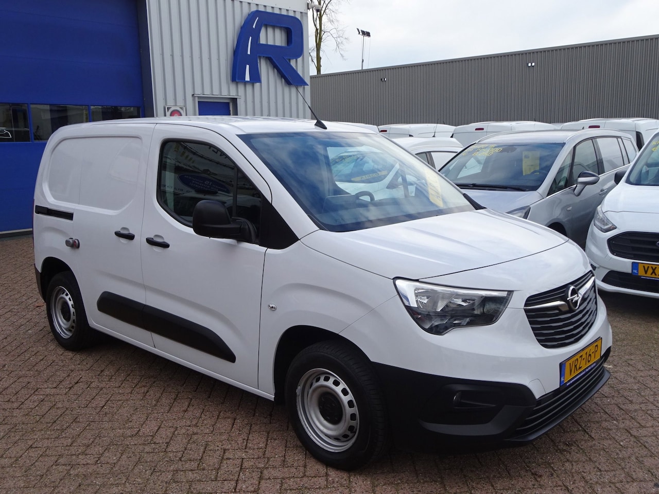 Opel Combo - 1.5D L1H1 AIRCO SCHUIFDEUR APPLE CARPLAY PDC - AutoWereld.nl