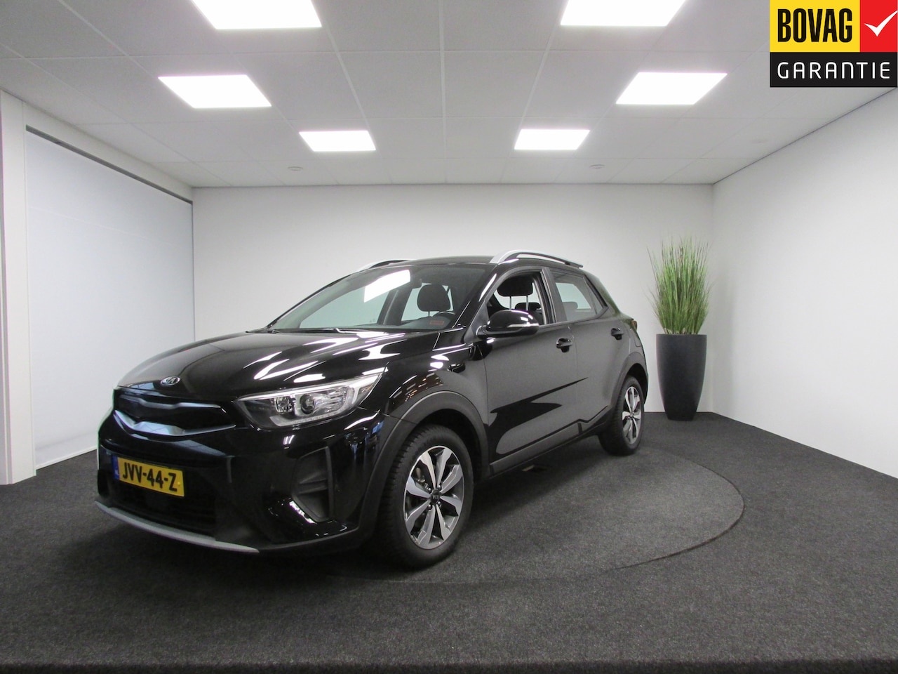 Kia Stonic - 1.0 T-GDi DynamicLine I Apple Carplay I All-Season I Dealeronderhouden I Achteruitrijcamer - AutoWereld.nl