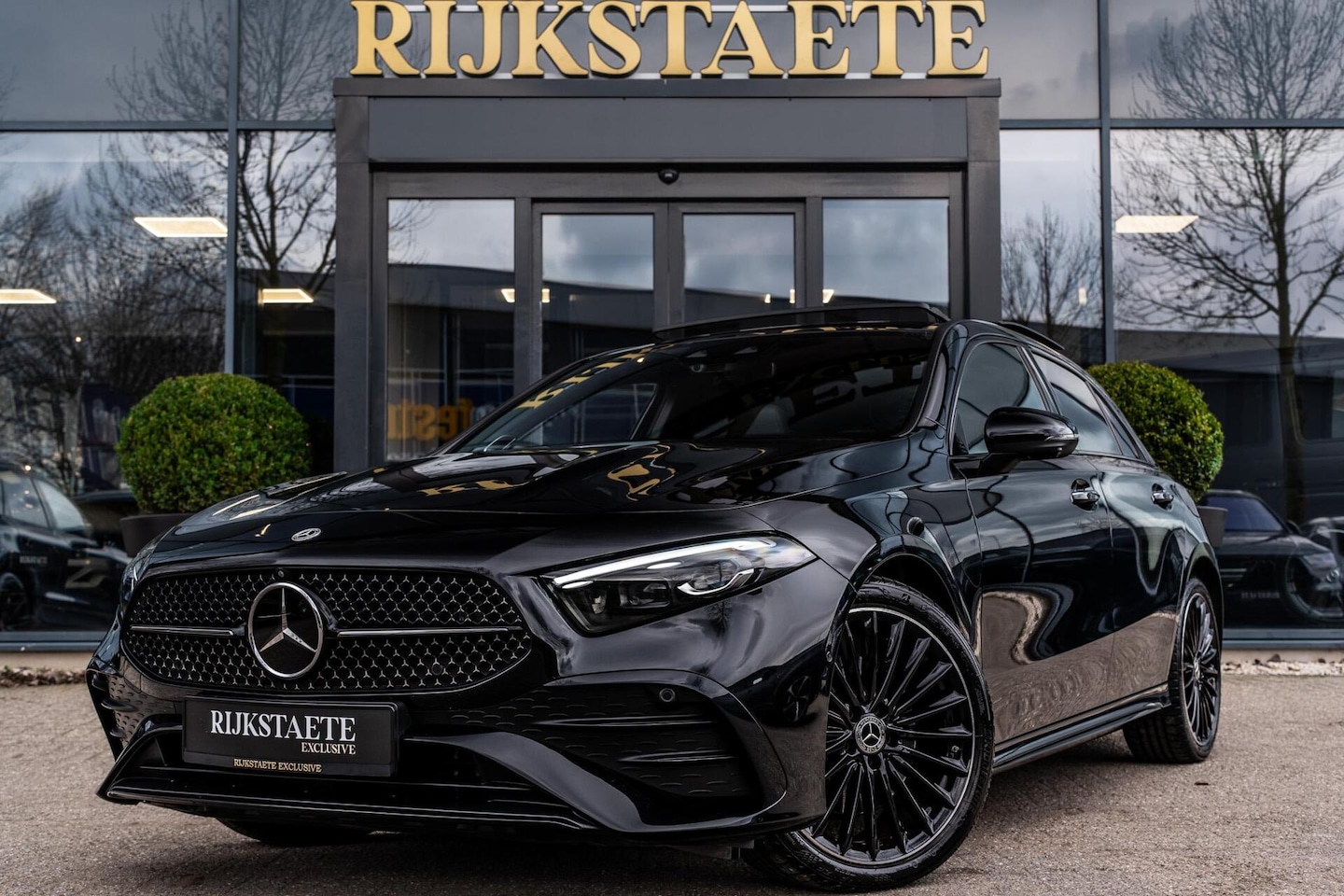 Mercedes-Benz A-klasse - A250e AMG Line|PANO|BURMESTER|360°|ACC|19' - AutoWereld.nl