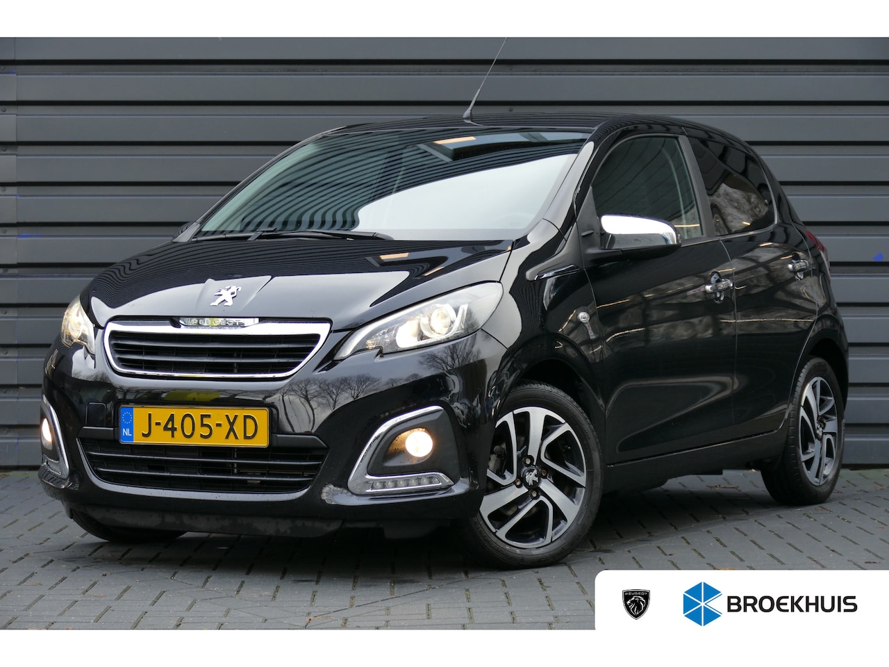 Peugeot 108 - 1.0 E-VTI 72PK 5-DRS ALLURE / CLIMA / LED / CAMERA / 15"LMV /ANDROID AUTO / DAB / BLUETOOT - AutoWereld.nl